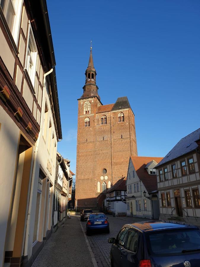 Ferienwohnung Am Rathaus Тангермюнде Экстерьер фото